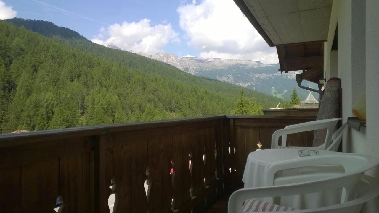 Residence Ploner San Cassiano  Rum bild